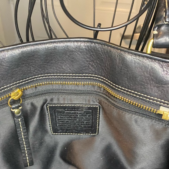 Coach Handbag - Picture 3 of 8